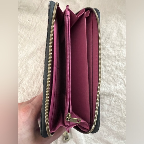 Wallet - Picture 3 of 3